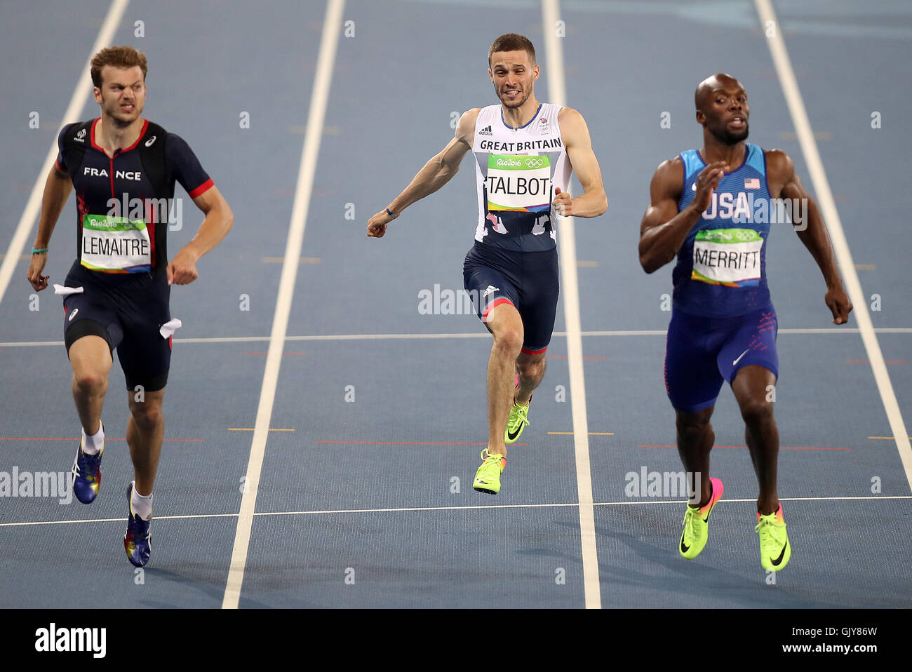 (links-rechts) Frankreichs Christophe Lemaitre, der Brite Daniel Talbot und USAs LaShawn Merrit konkurrieren in der ersten Herren 200m Halbfinale im Olympiastadion am zwölften Tag der Olympischen Spiele in Rio, Brasilien. Bild Datum: Mittwoch, 17. August 2016. Bildnachweis sollte lauten: Mike Egerton/PA Wire. NUR ZUR REDAKTIONELLEN VERWENDUNG Stockfoto