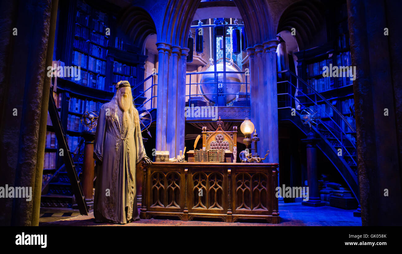 Dumbledore Schulleiter Büro in Harry Potter Welt Warner Bros Studio Tour Leavesden Watford, UK Stockfoto