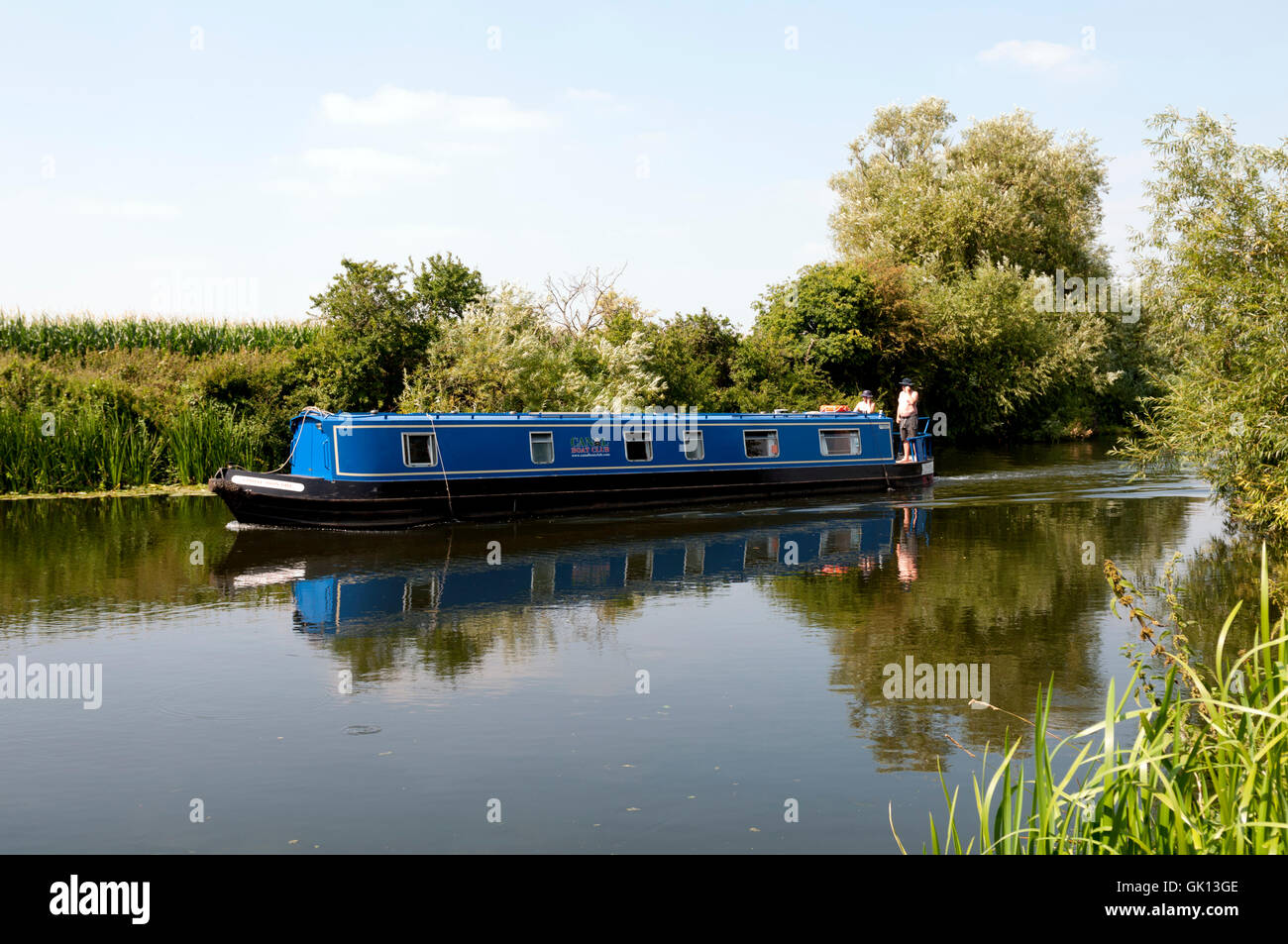 Narrowboat am Fluss Avon bei Marlcliff, Warwickshire, England, UK Stockfoto