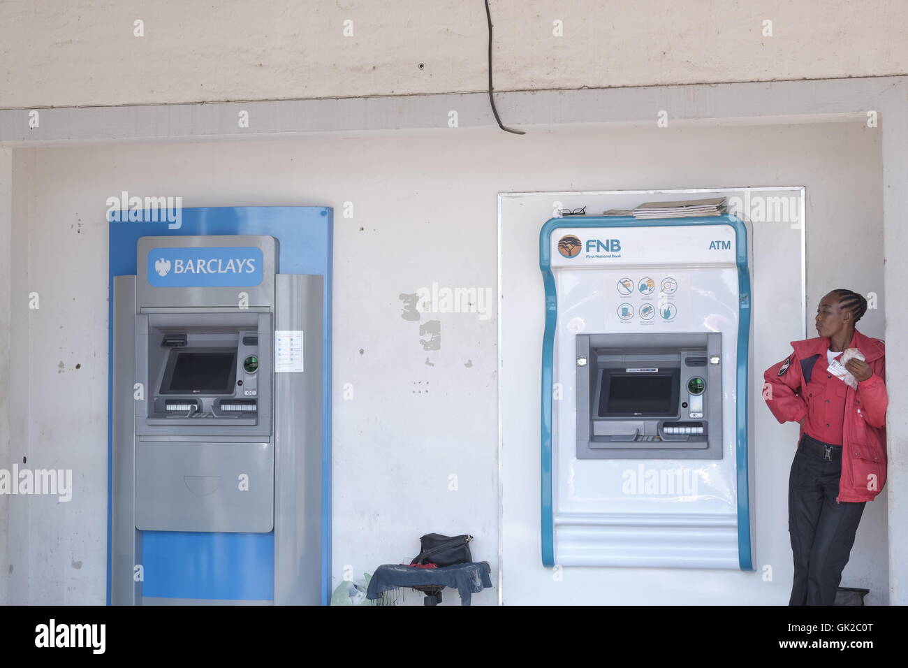 Kasse Auto Wahlprüfer für Barclays und FNB in Kasane Botswana bringen Banking in die Dritte Welt Volkswirtschaften. Stockfoto