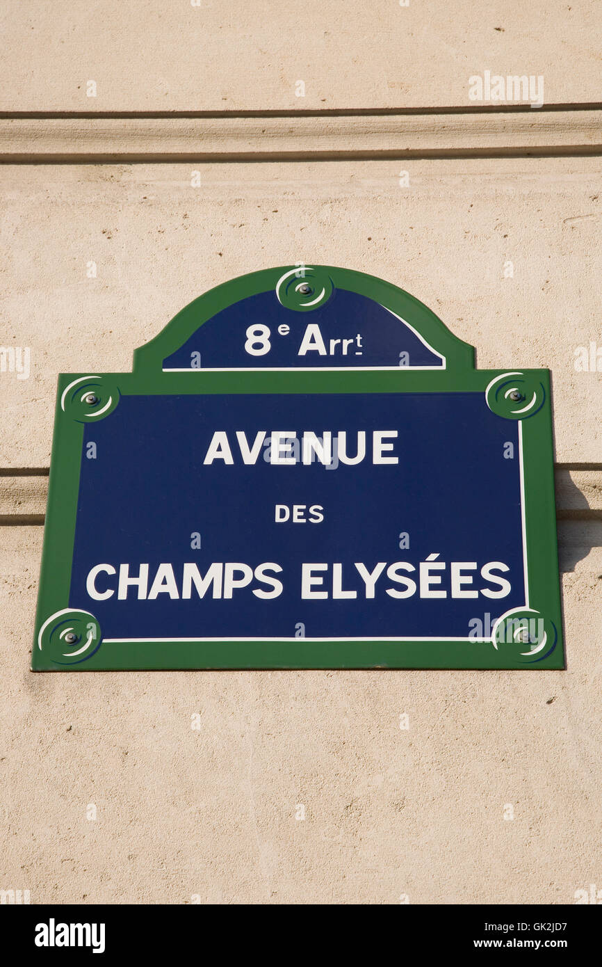 Champs Elysees Straße unterzeichnen Paris Frankreich shopping Reisen Tourismus Luxus kaufen Europa Stockfoto