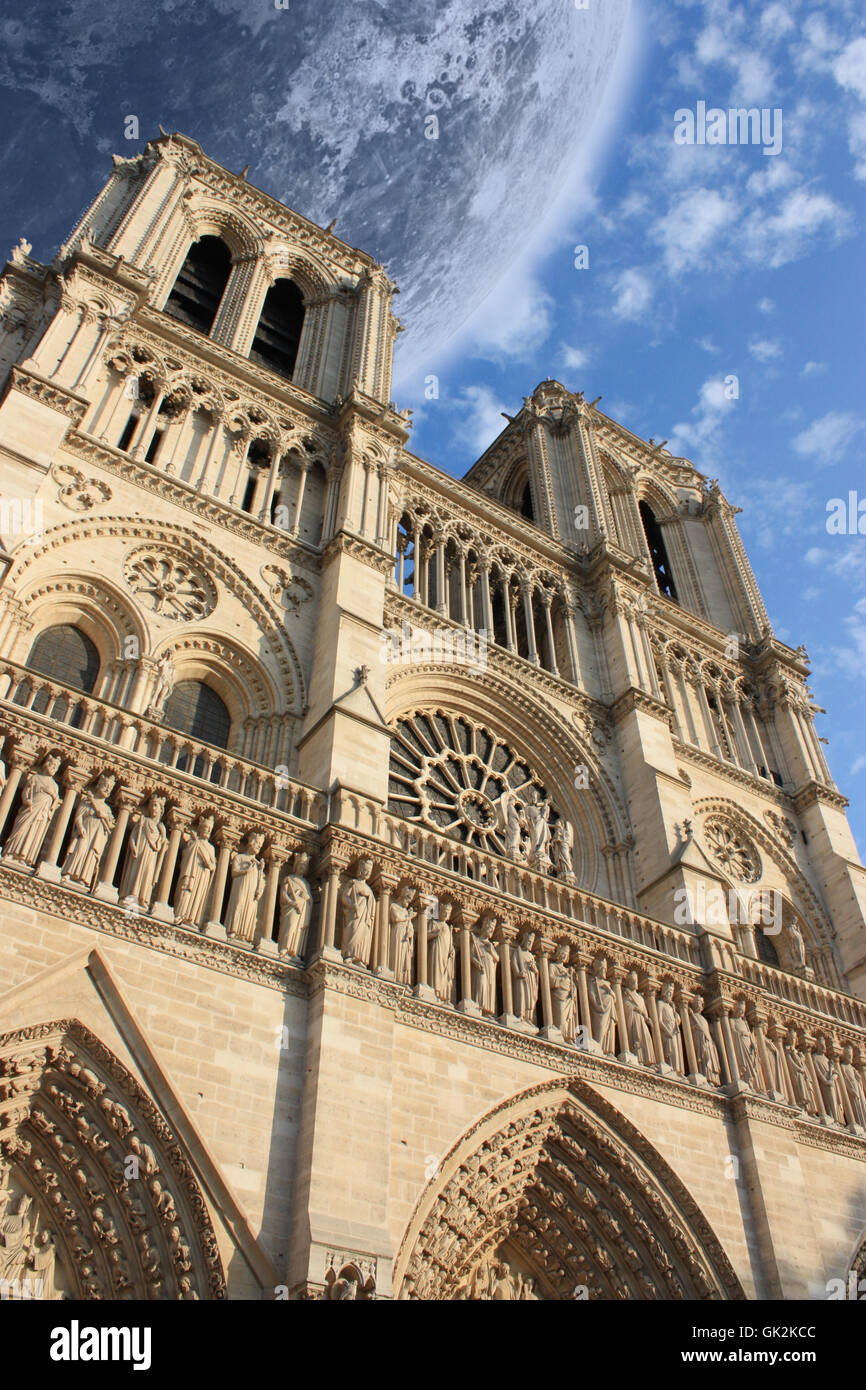 Kirche Dom Mond Stockfoto