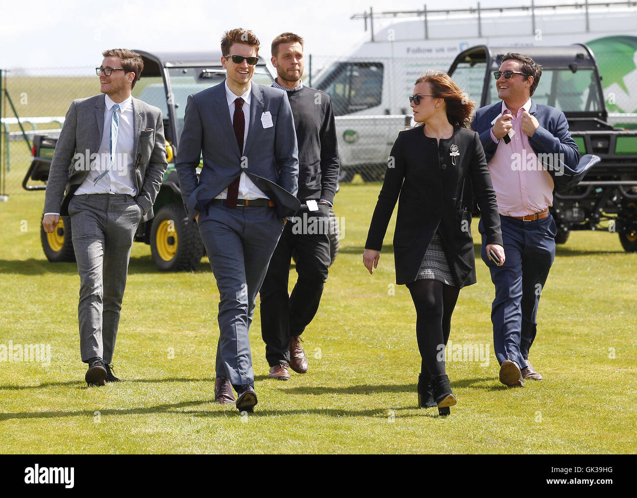 Radio 1 DJ Greg James kommt in Newmarket Racecourse, beobachten Sie die 2000 Guineas Featuring: Greg James Where: Newmarket, Großbritannien: 30. April 2016 Stockfoto