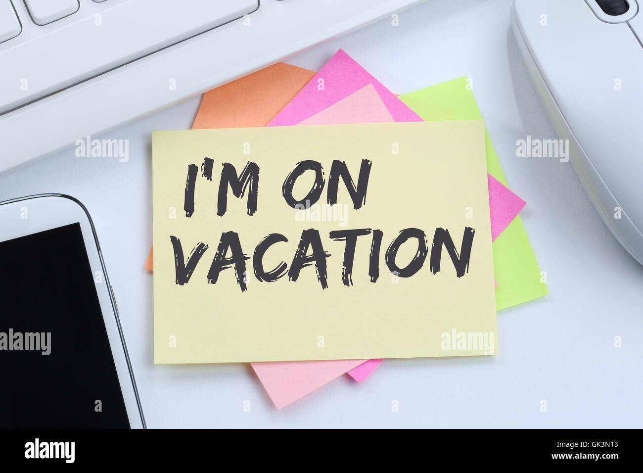Ich bin auf Urlaub Reise Reisen Urlaub Ferien entspannen entspannte Pause-Freizeit-Schreibtisch-Computer-Tastatur Stockfoto