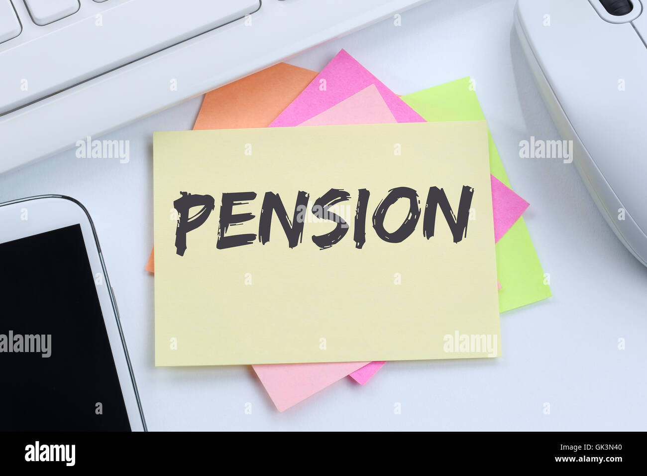 Pension Pension Geschäft Konzept Schreibtisch Computer-Tastatur Stockfoto
