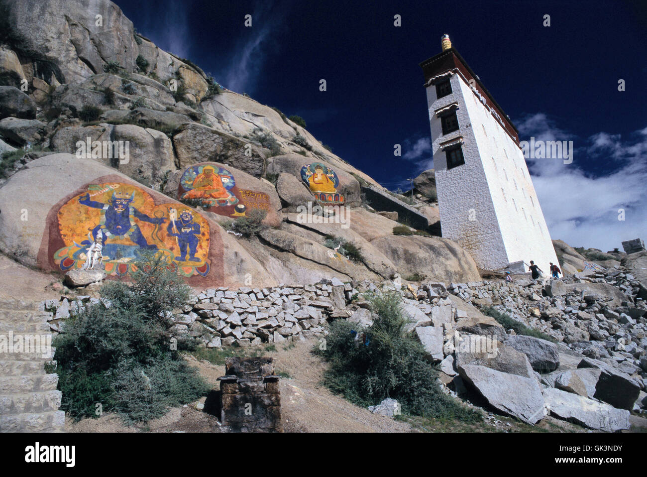 ca. 1990-2000, Lhasa, Tibet, China---Sky Grabstätte im Kloster Sera---Bild von Jeremy Horner © Stockfoto