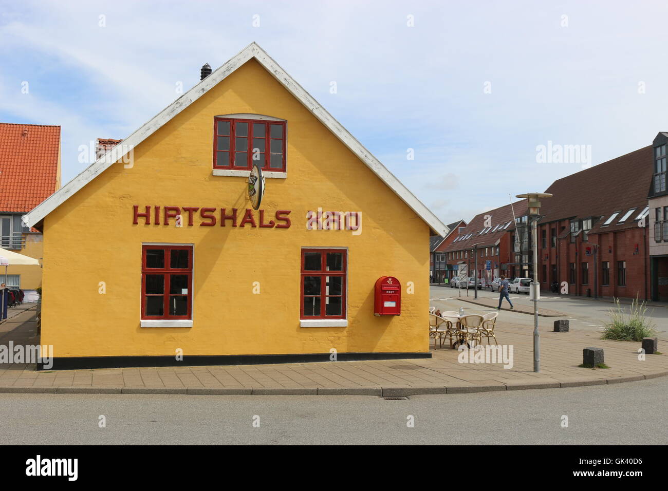 Ein traditioneller Gasthof oder Kro in Hirtshals, Dänemark. Hirtshals ist eine wichtige Hafenstadt im Norden Stadt in Nordjütland. Skandinavien. Stockfoto
