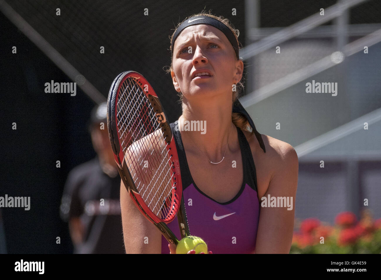 Petra Kvitova in Aktion gegen Elena Vesnina in der zweiten Runde der Mutua Madrid Open mit: Petra Kvitova wo: Madrid, Spanien: 2. Mai 2016 Stockfoto