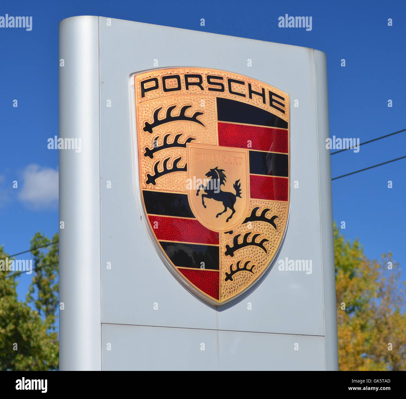 Porsche Wappen. Stockfoto