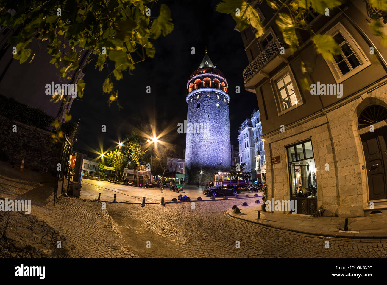 Galata-Turm in der Nacht. Stockfoto