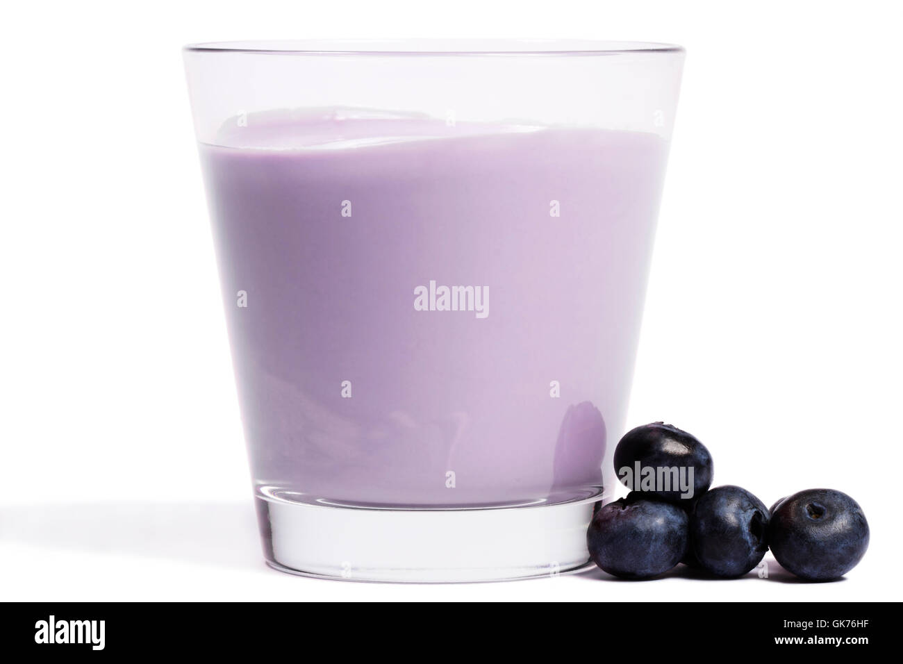 Blueberry Milchshake mit Stockfoto