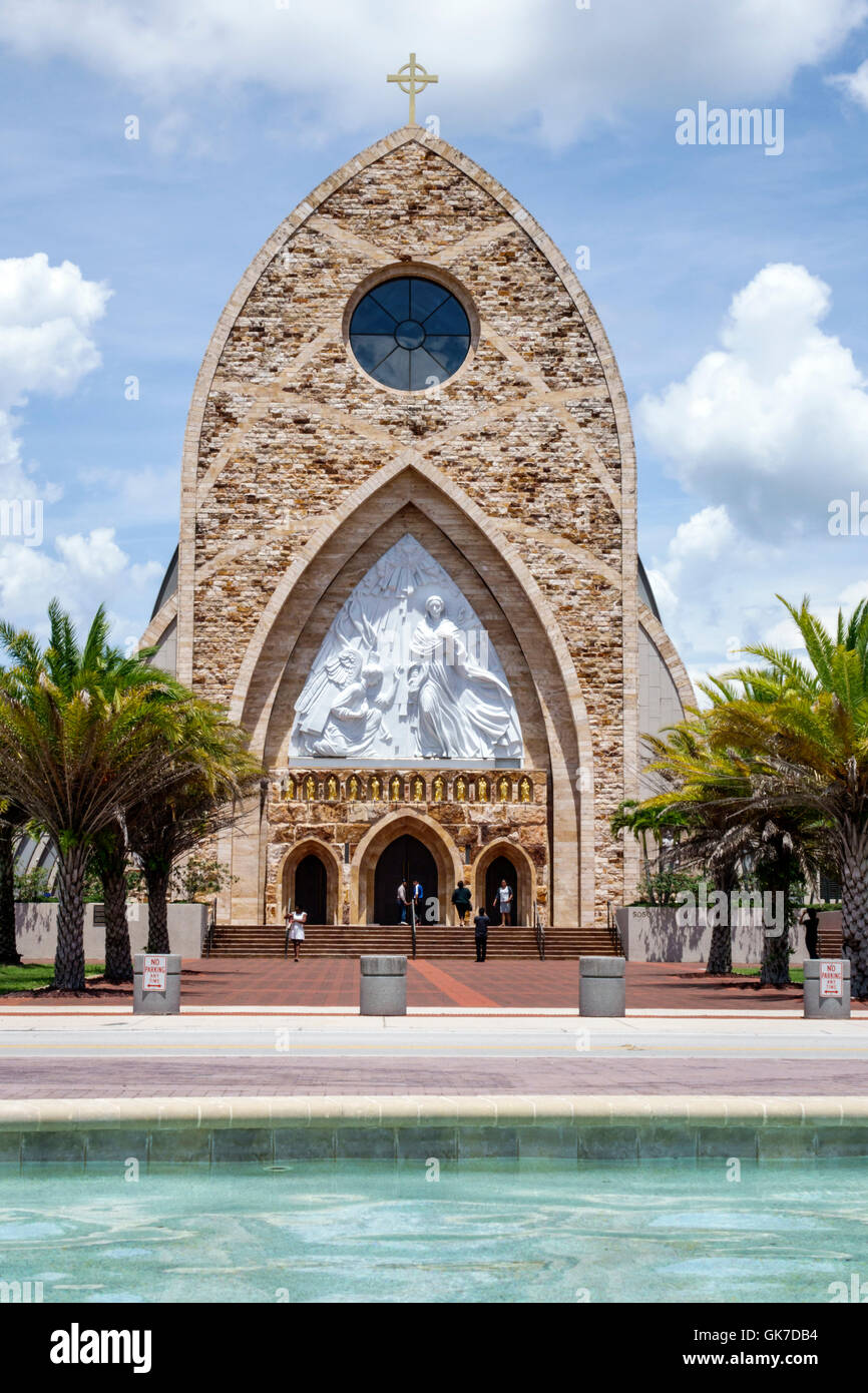 Florida Sud Collier County Ave Maria Ave Maria Universitat Geplante College Stadt Tom Monaghan Ave Maria Oratory Kirche Romisch Katholisch Religi Stockfotografie Alamy alamy