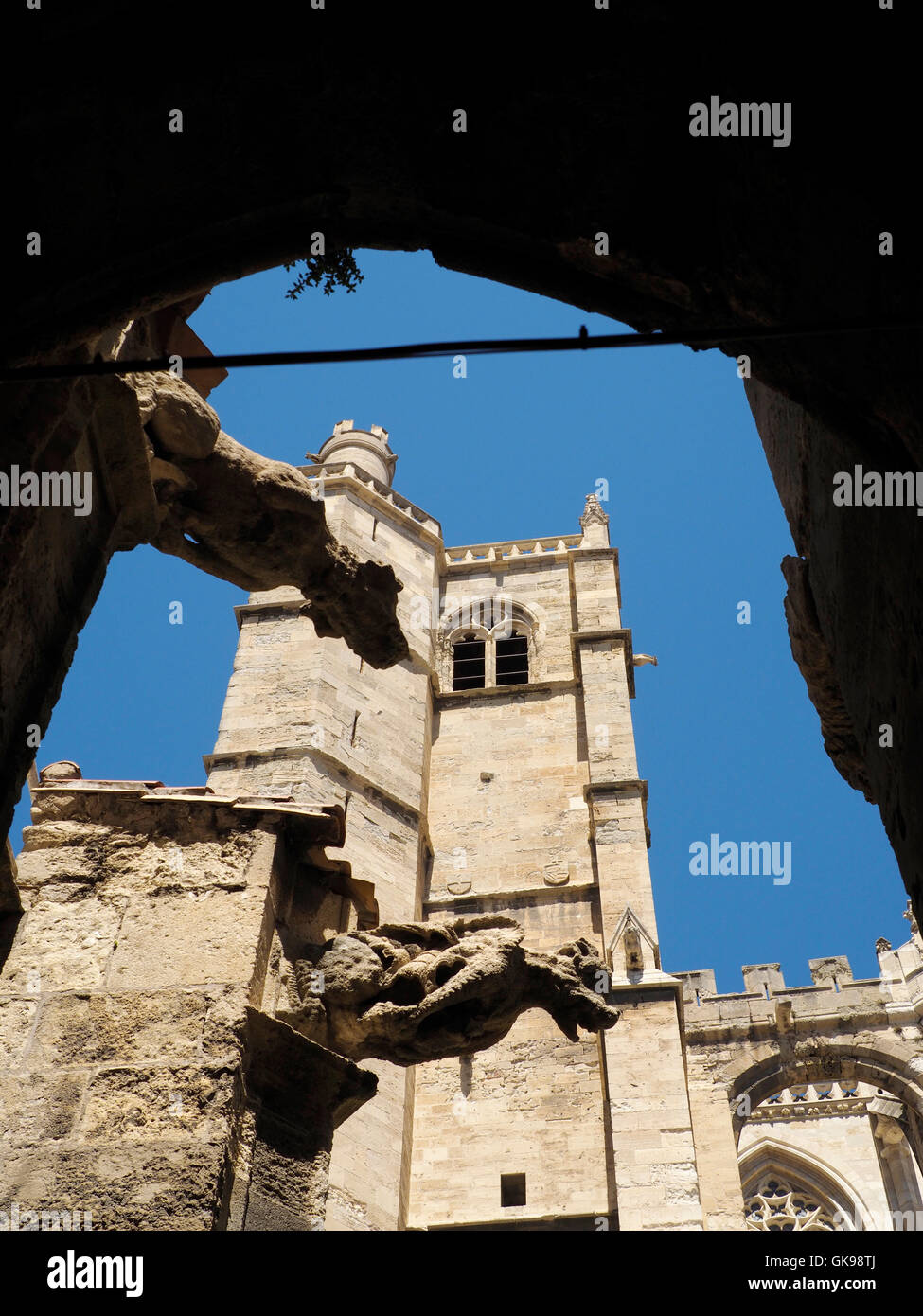 die 12.-14. Jahrhundert gotische Kathedrale in der Stadt Zentrum von Narbonne, Languedoc-Roussillon, Südfrankreich Stockfoto