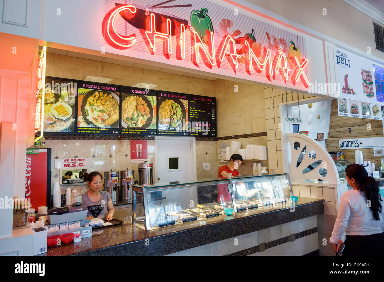 Florida, Süd, Ellenton, Ellenton Premium Outlets Mall, Einkaufszentrum, Food Court plaza Tischtische zwangloses Essen, China Max, Restaurant Restaurants Essen Stockfoto