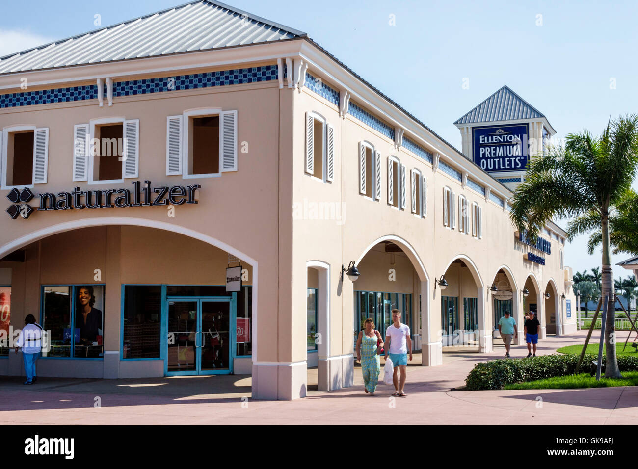 Premium Outlet Center Stockfotos Premium Outlet Center Bilder