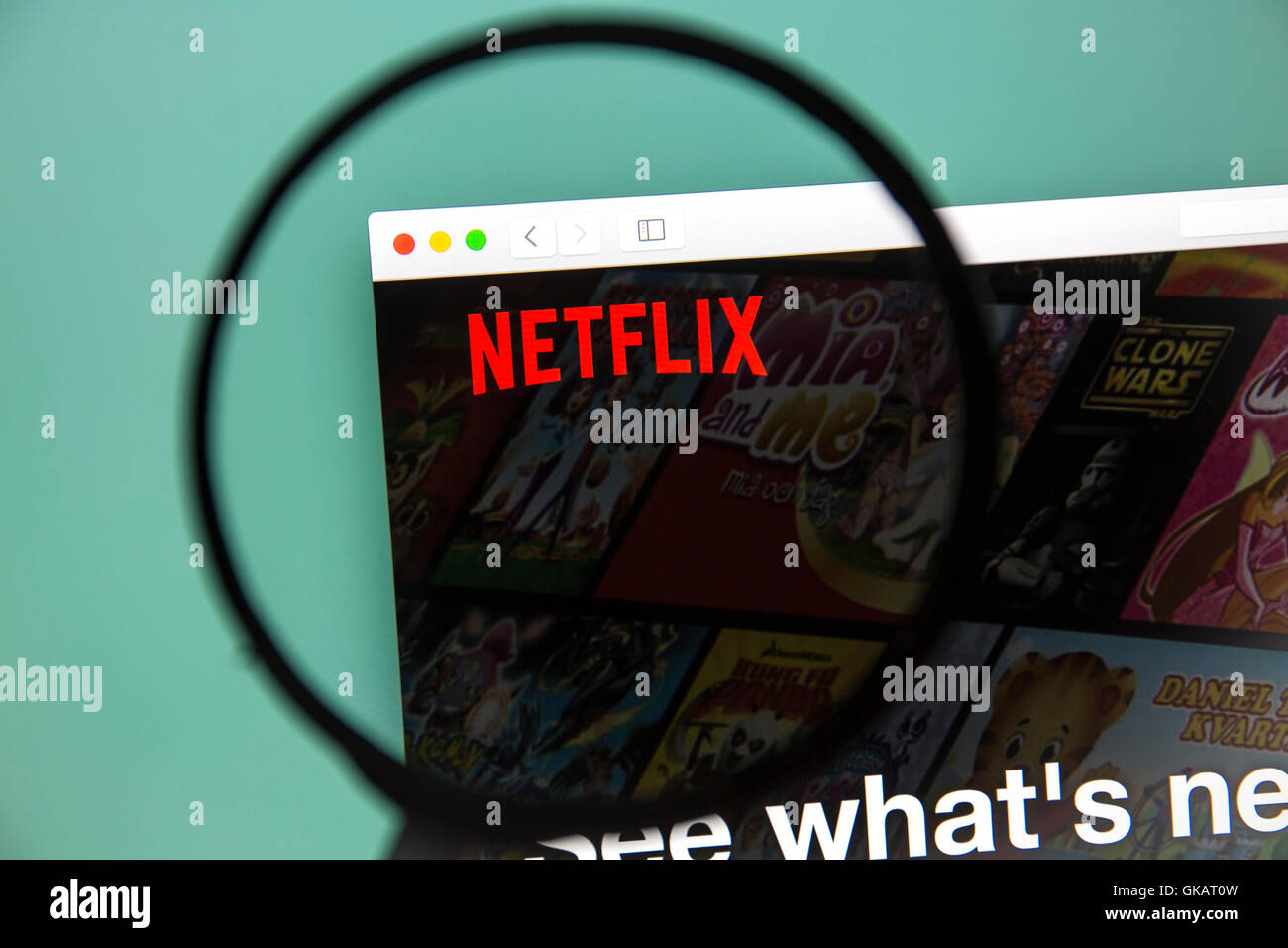 Netflix-Website auf einem Computer-Bildschirm. Netflix ist eine amerikanische multinationale Unterhaltungsfirma Stockfoto