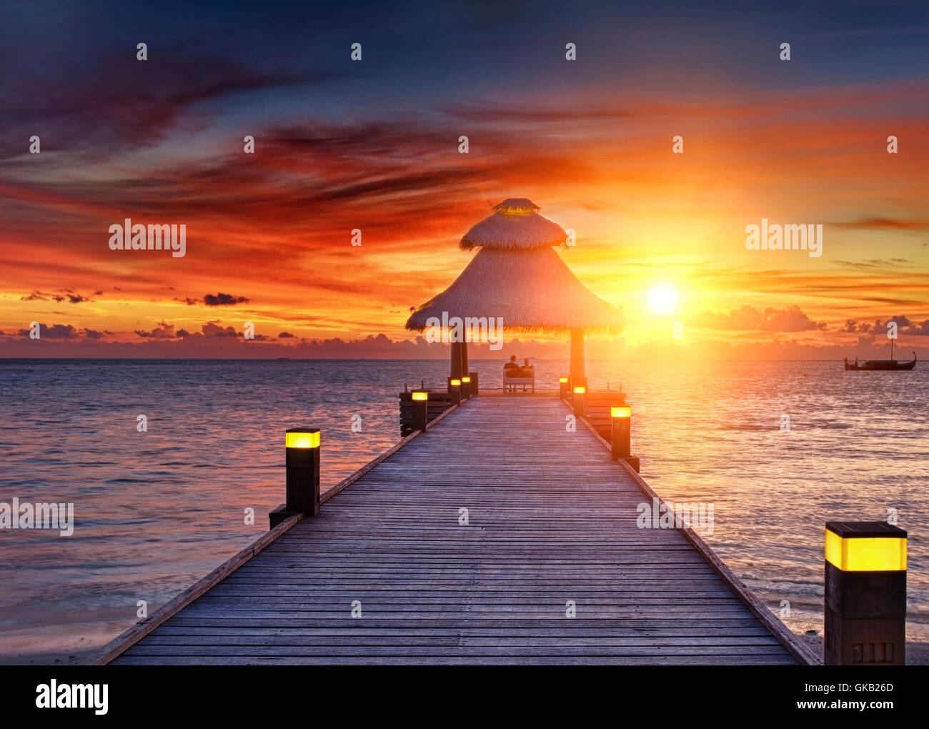 Sonnenuntergang Malediven Steg Stockfoto