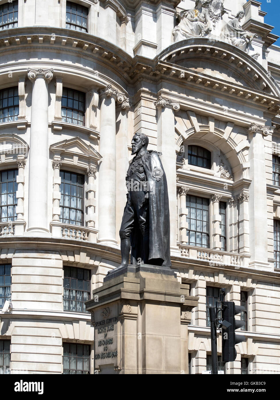 Statue von Spencer Compton auf Whitehall Stockfoto