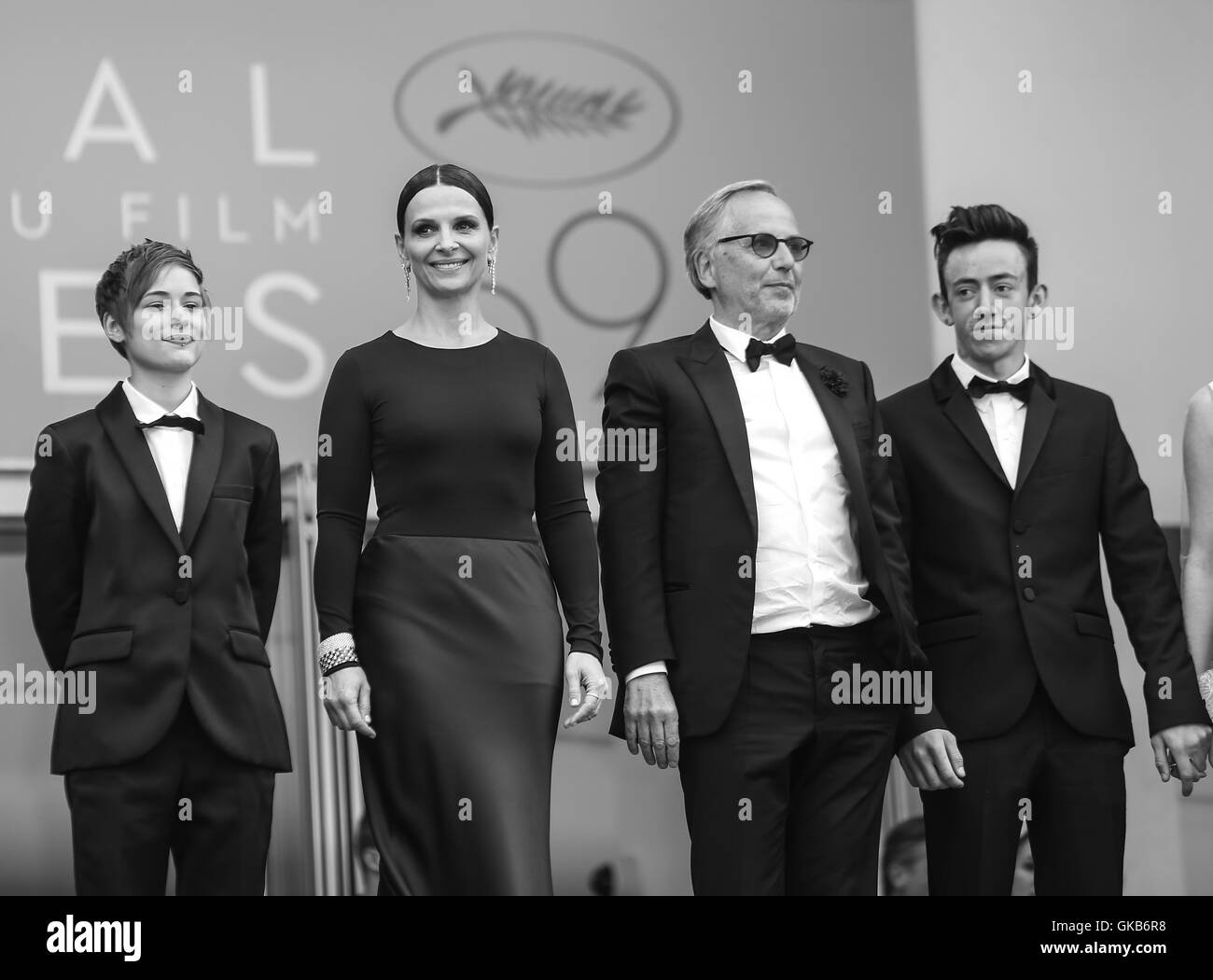 Die roten Teppich-Screening von "Slack Bay" während der 69. Cannes Film Festival mit: Juliette Binoche, Fabrice Luchini wo: Cannes, Frankreich bei: 13. Mai 2016 Stockfoto