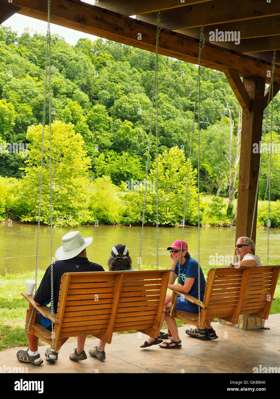 Holston River, alten Alvarado Station, Virginia Creeper Trail, Damaskus, Virginia, USA Stockfoto