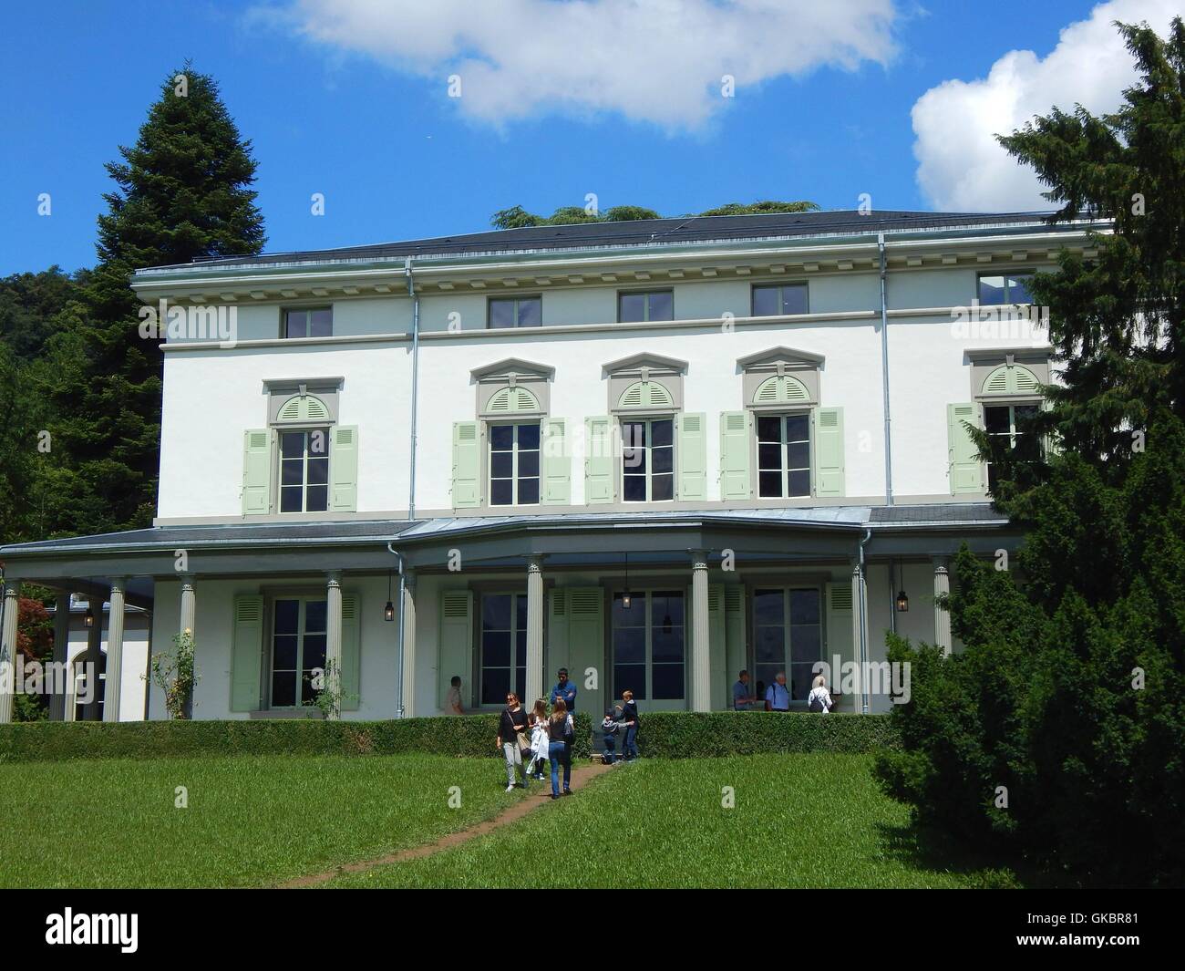 Das neue Museum Chaplinâ€™ s Welt, auch Chaplinâ€™ s Welt von GrÃ © vin eröffnet im April 2016 in Corsier Sur Vevey in der Schweiz - in der ehemaligen Villa (Manoir de Ban) von Charlie Chaplin | weltweite Nutzung Stockfoto