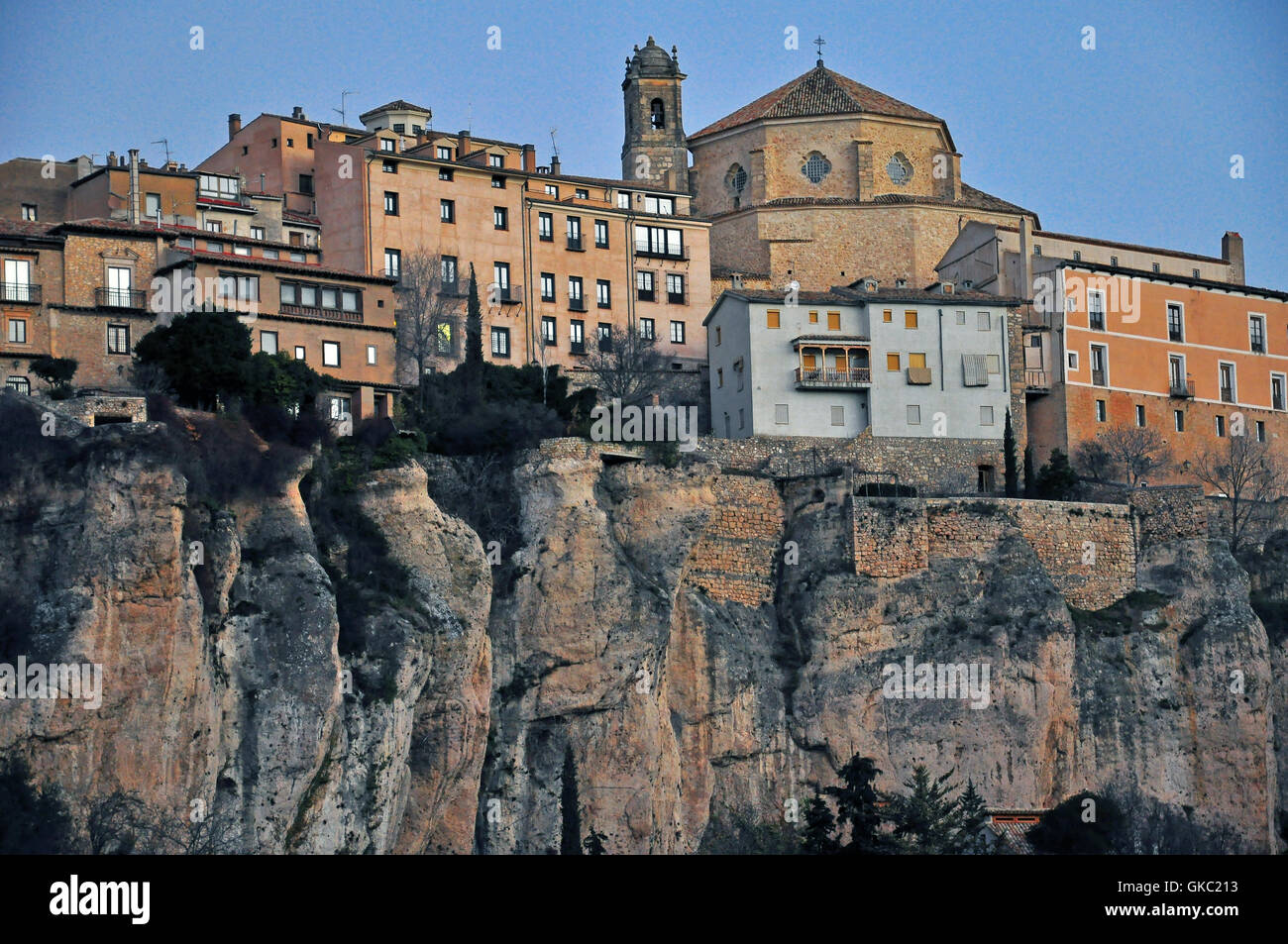 Hängende Häuser der historischen Stadt Cuenca, Kastilien-La Mancha, Spanien  Stockfotografie - Alamy