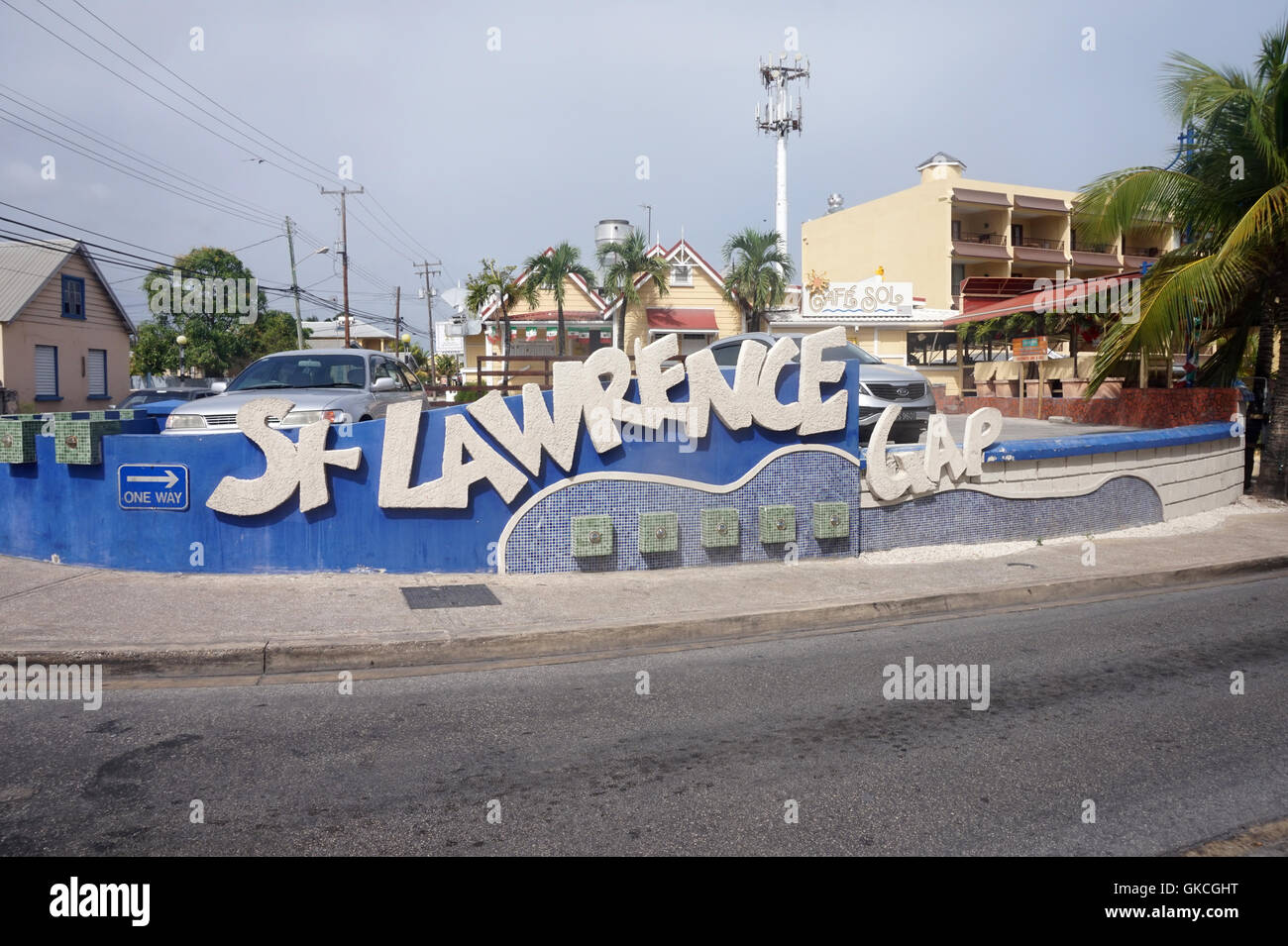 Das Zeichen des St. Lawrence Gap Straße, wo es viele Hotels und Strände, Christ Church, Barbados Stockfoto