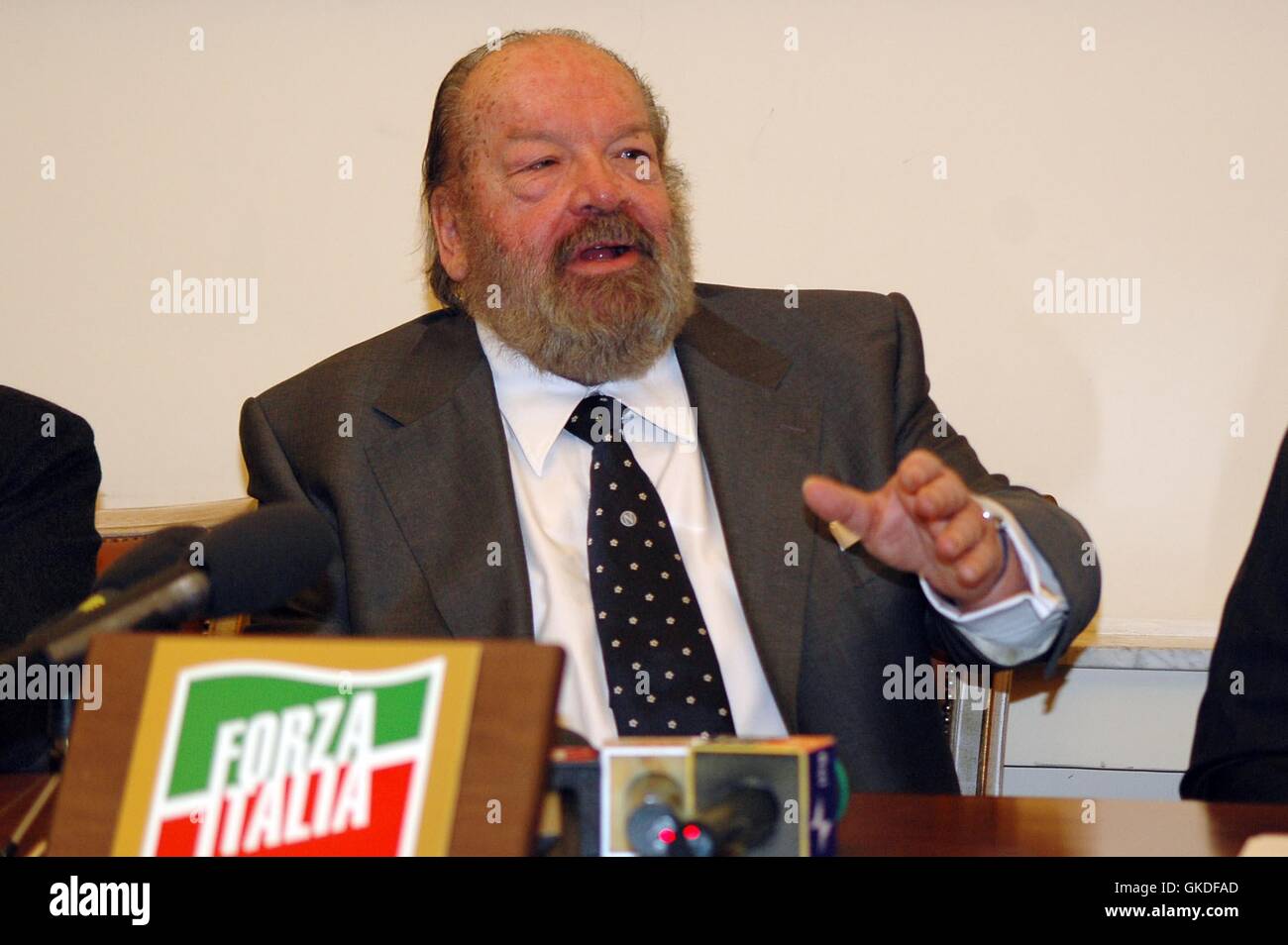 -Roma 14 02 05 NELLA FOTO BUD SPENCER PH FP EMMEVIROMA Featuring: Bud Spencer When: Kredit-14. Februar 2005: IPA/WENN.com ** nur verfügbar für die Veröffentlichung in UK, USA, Deutschland, Österreich, Schweiz ** Stockfoto