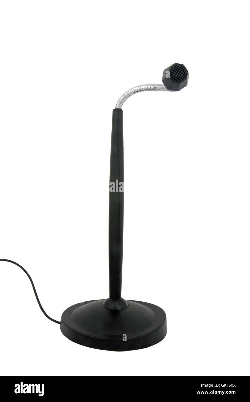 Mikrofon mit Kabel auf einem Ständer isoliert auf weißem Hintergrund Stockfoto