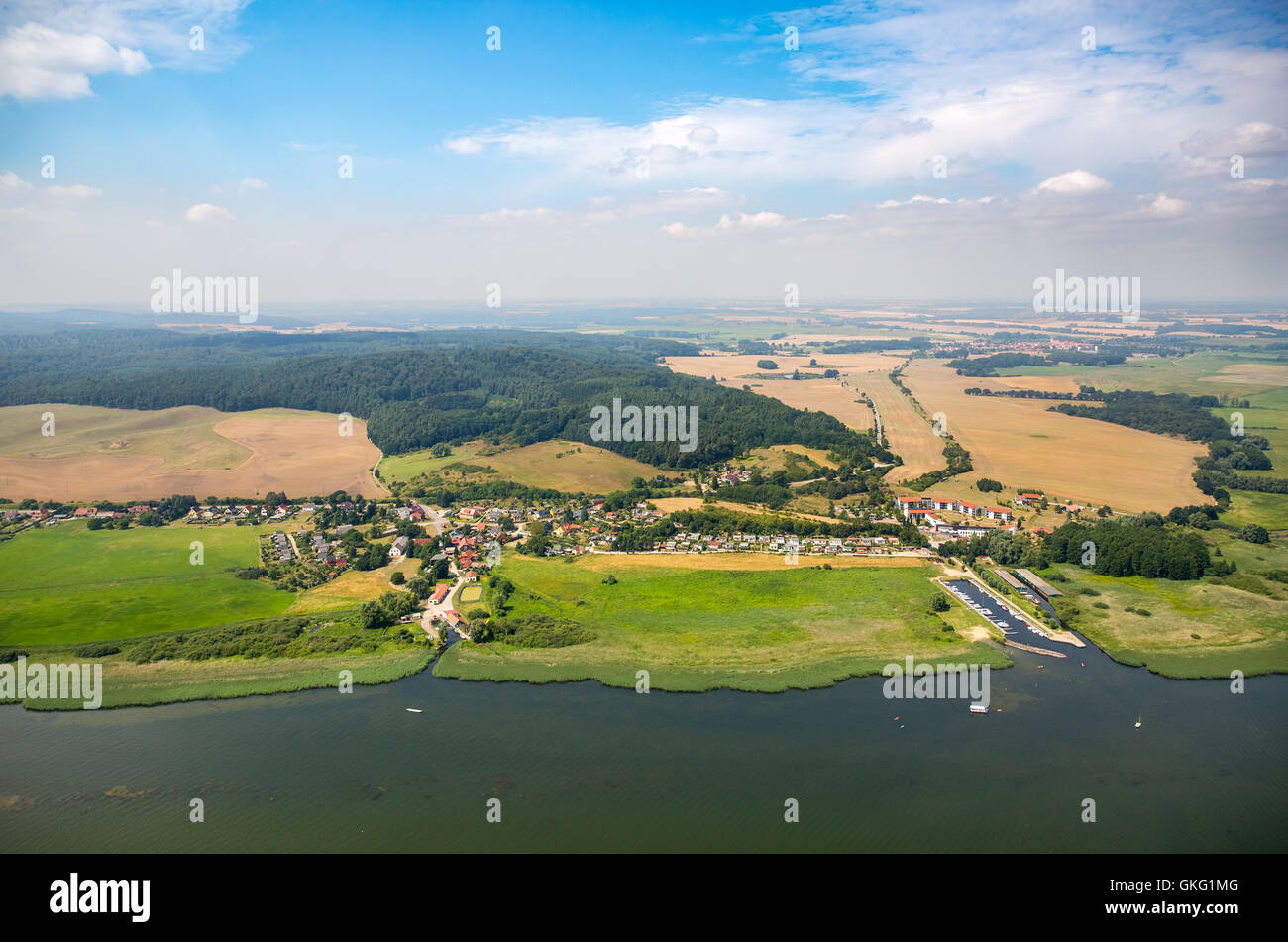 Luftaufnahme, Salem in Seenähe mit Kolping Ferienland Salem, Malchin, Mecklenburg Seenplatte Landschaft, Stockfoto
