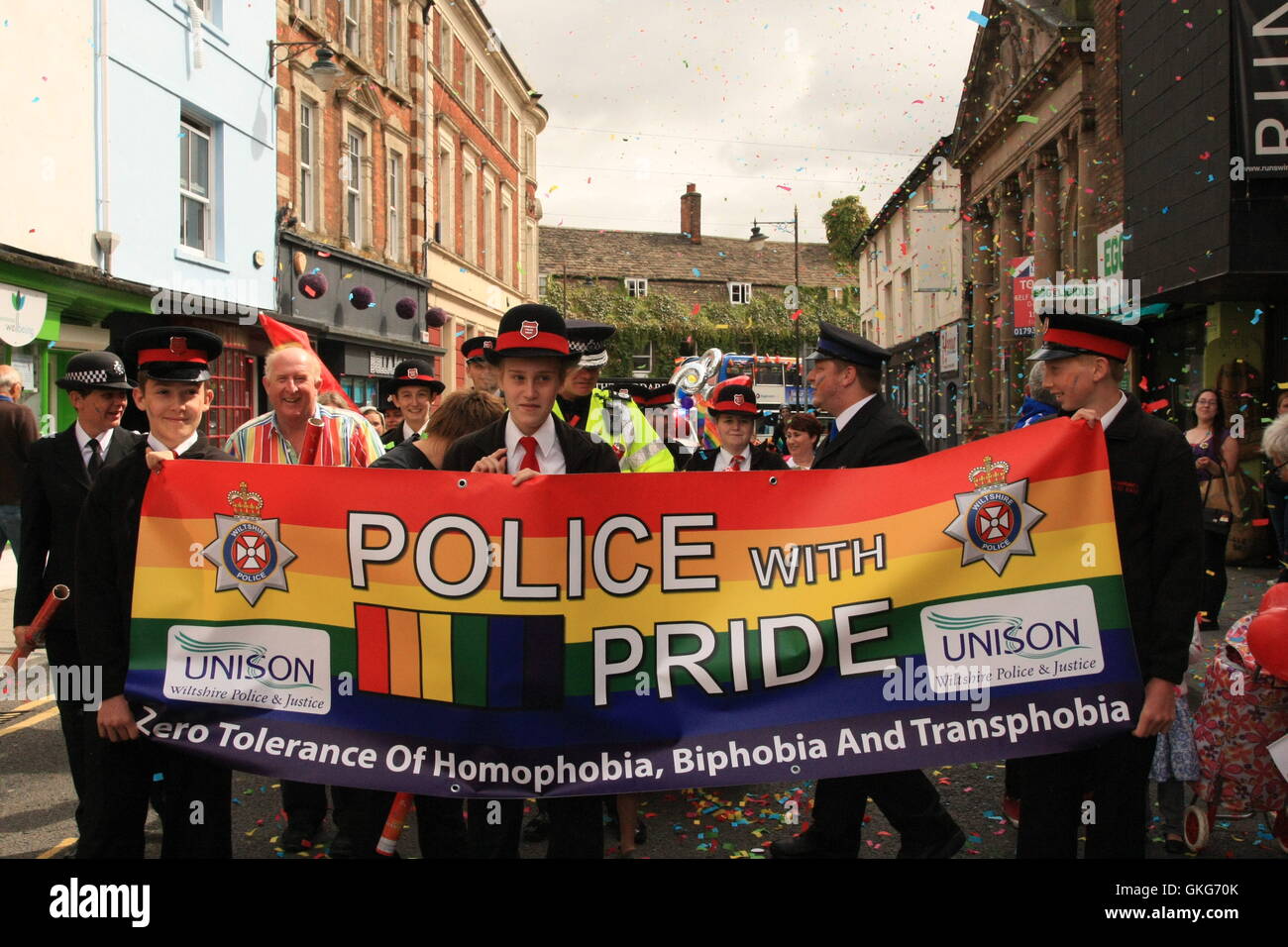 Swindon, UK 20. August 2016. Man feiert das jährliche LGBT Festival. Daniel Crawford/Alamy Live-Nachrichten Stockfoto