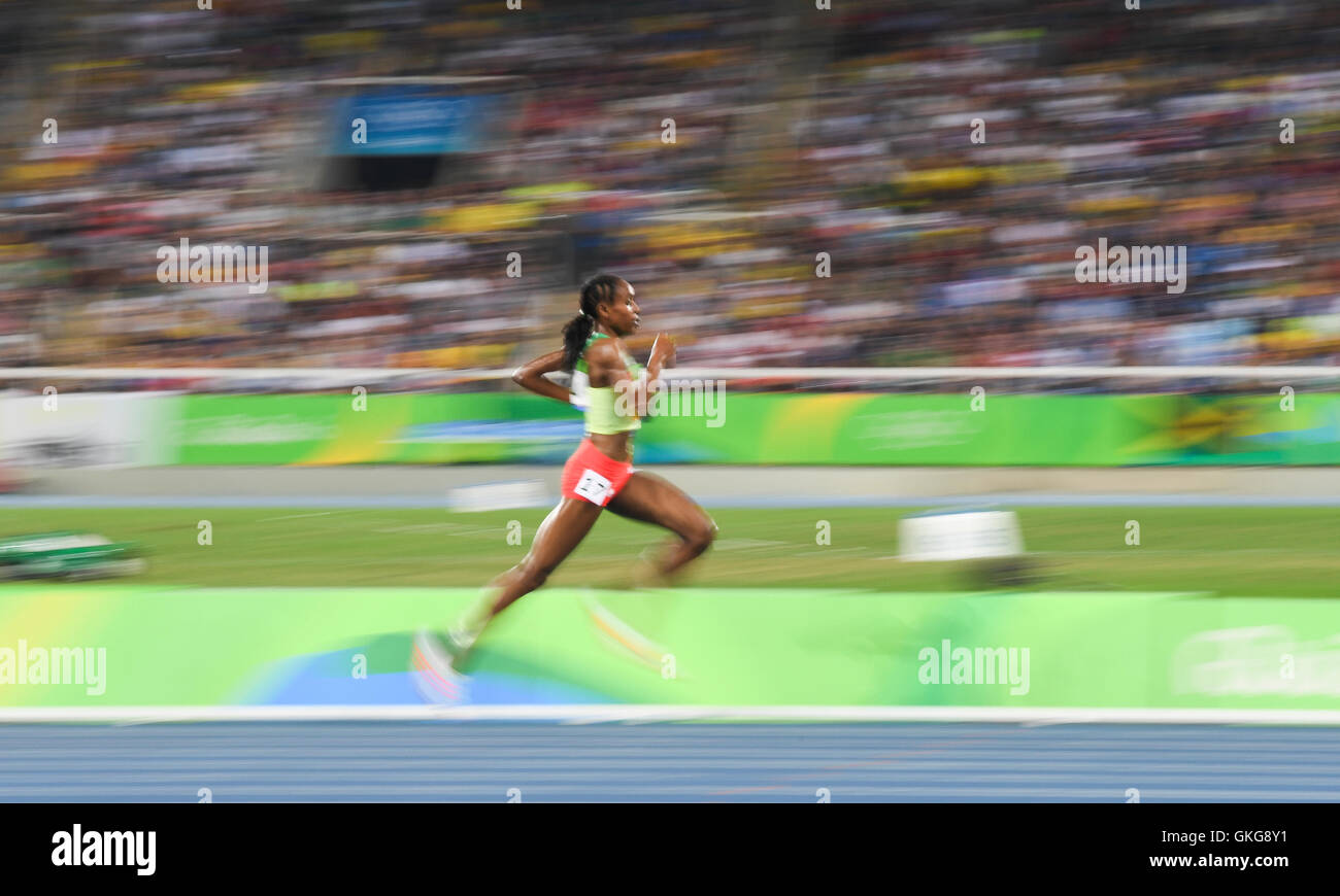 5000m finale olympische spiele der frauen Fotos und Bildmaterial in