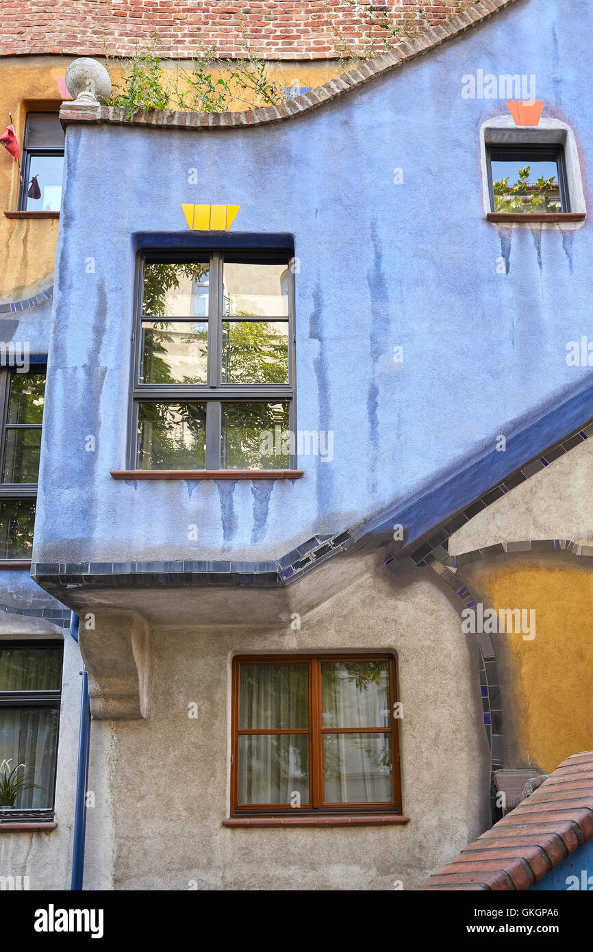 Details der Fassade Hundertwasserhaus. Stockfoto