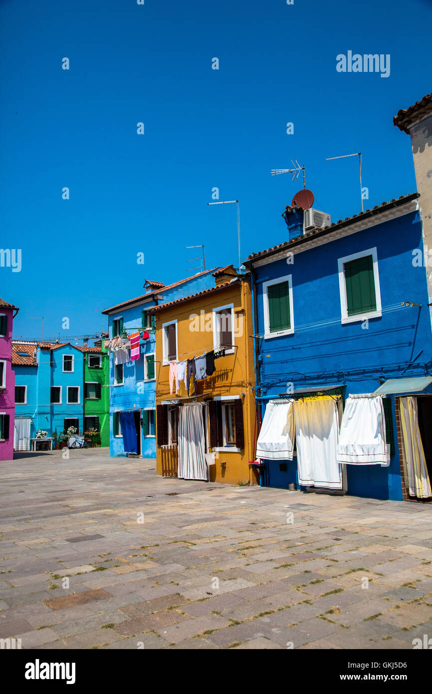 Die farbenfrohen Häuser auf der Insel Burano in Venedig Italien Stockfoto