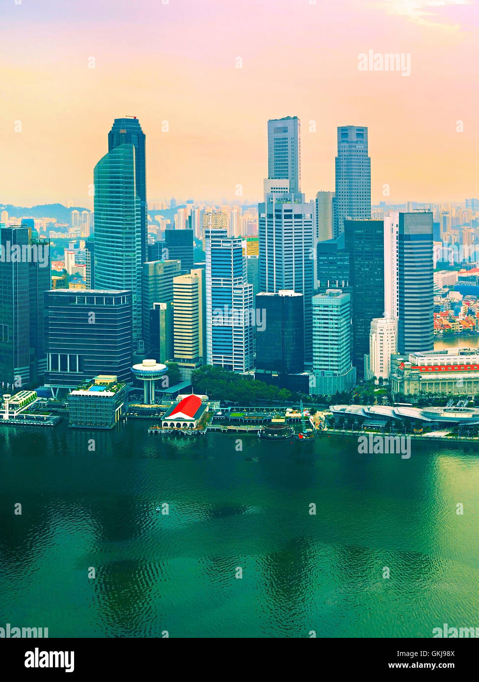Architektur von Singapur. Blick vom Aussichtspunkt der Marina Bay Stockfoto