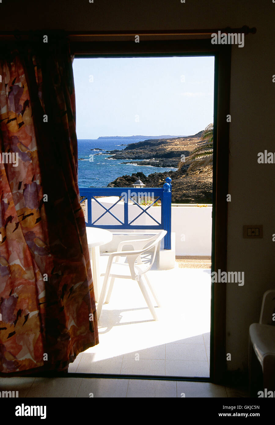 Blick von einer Wohnung. Charco del Palo, Mala, Lanzarote Insel, Kanarische Inseln, Spanien. Stockfoto