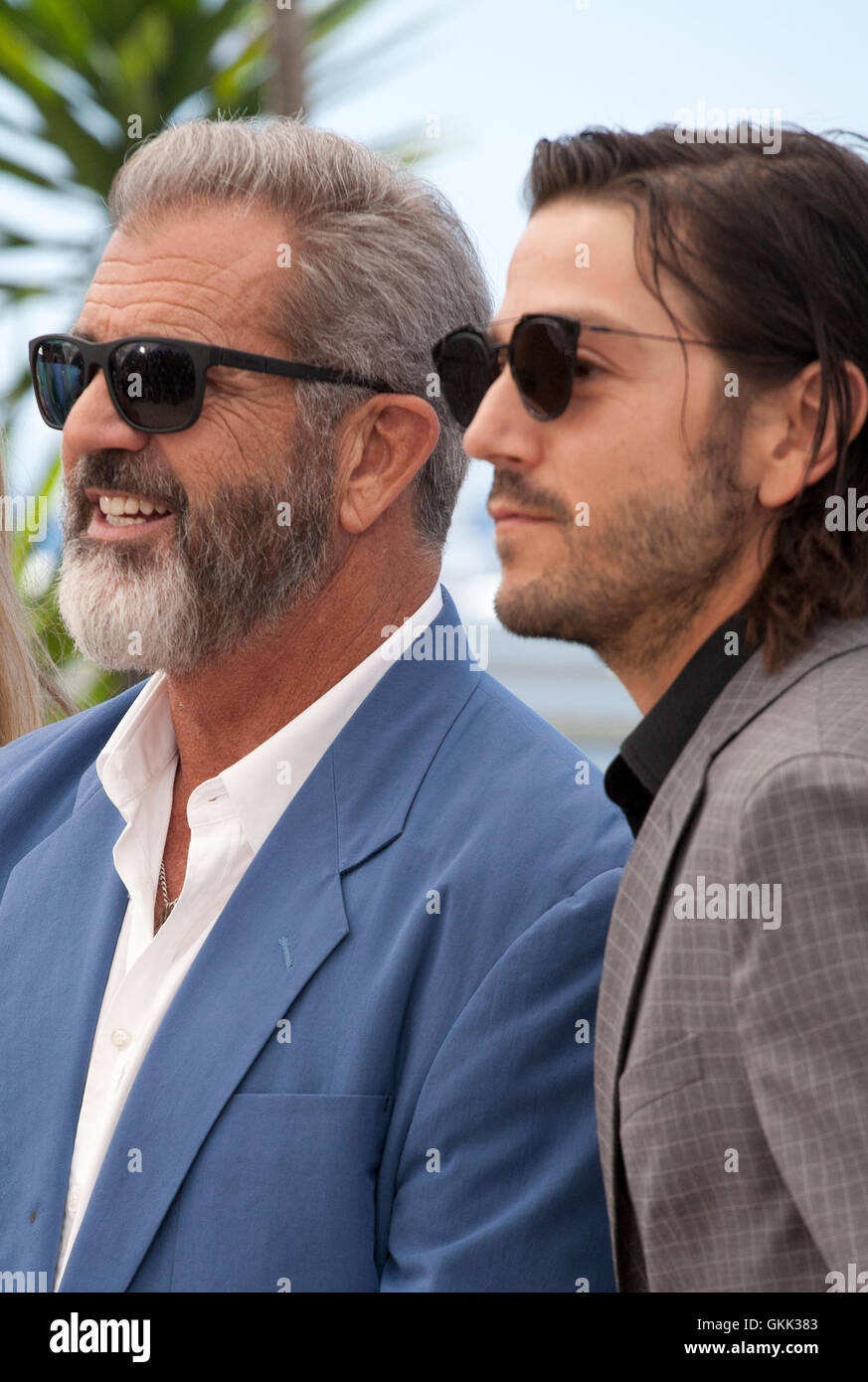 Mel Gibson und Diego Luna auf das Blut Vater Film Foto rufen am 69. Filmfestspiele von Cannes Freitag, 20. Mai 2016, Cannes, Fra Stockfoto