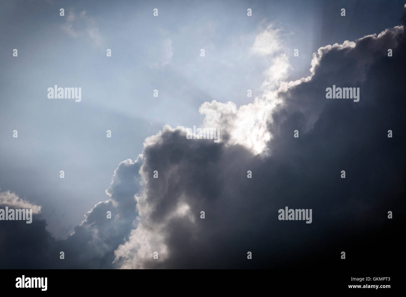 Dramatische Wolkengebilde über Worthing, West Sussex, UK Stockfoto