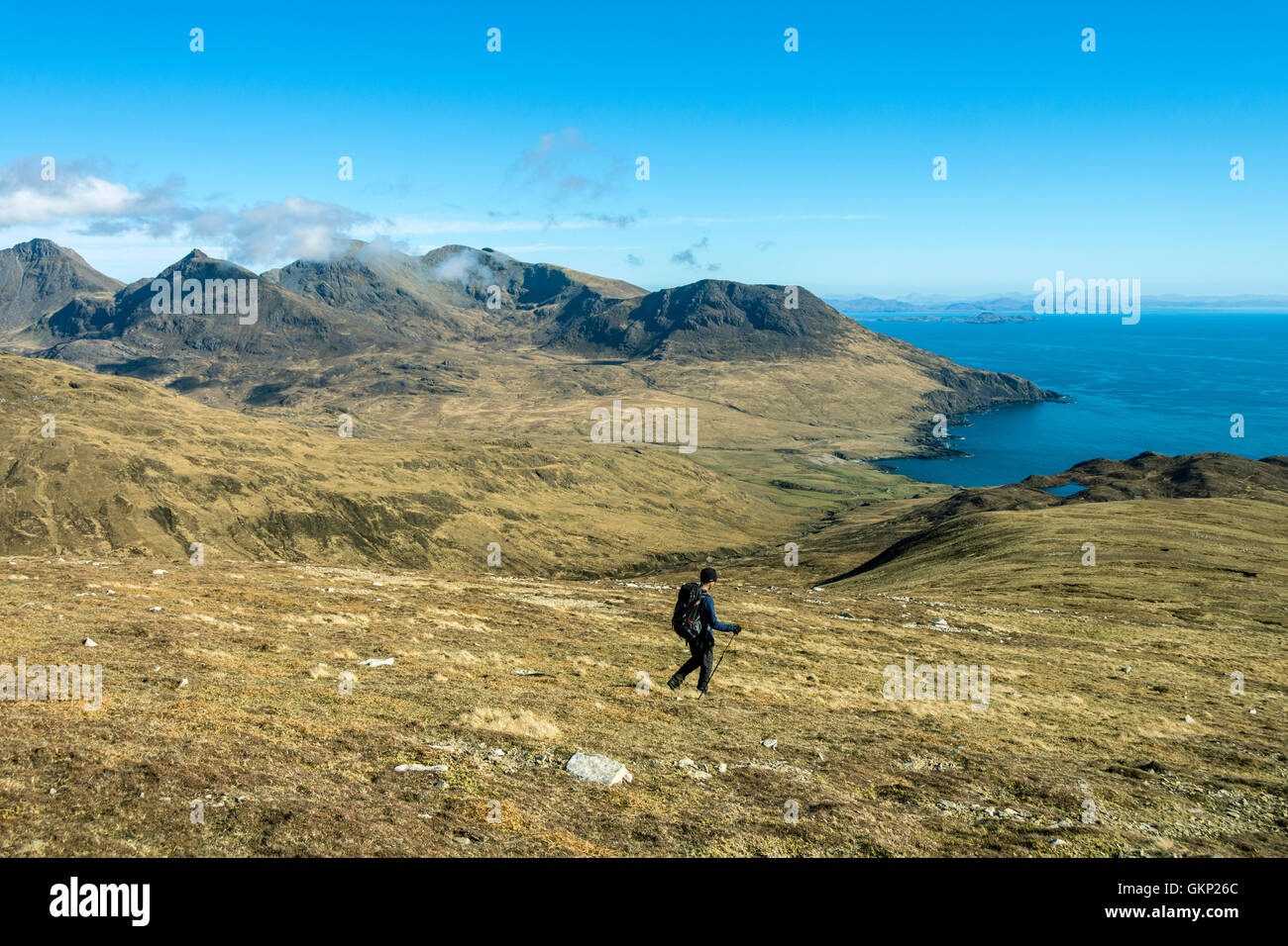 Die Rum Cuillin Berge und Harris Bay, aus dem Grat des Sròn eine t-Saighdeir, Isle of Rum, Schottland, UK Stockfoto