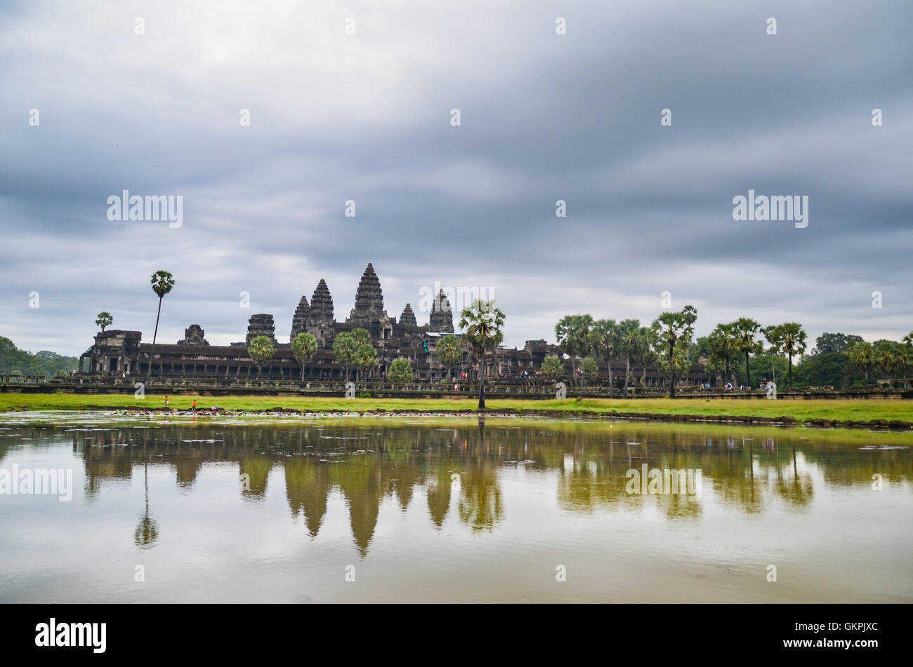 Angkor Wat Tempel und ihre Reflexion in den See, UNESCO-Welterbe, Provinz Siem Reap, Kambodscha Stockfoto