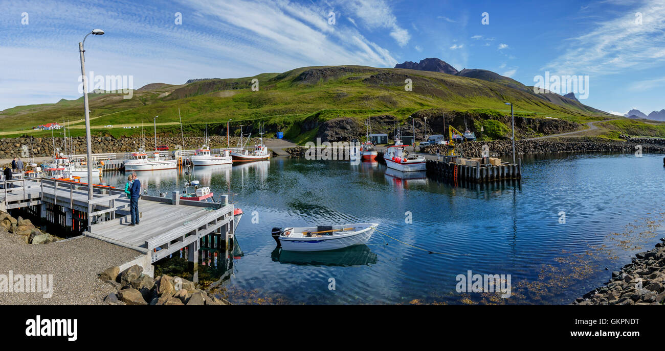 Hafen Sie in Bakkagerdi, Borgarfjordur Eystri, einem kleinen Dorf im Osten von Island. Stockfoto
