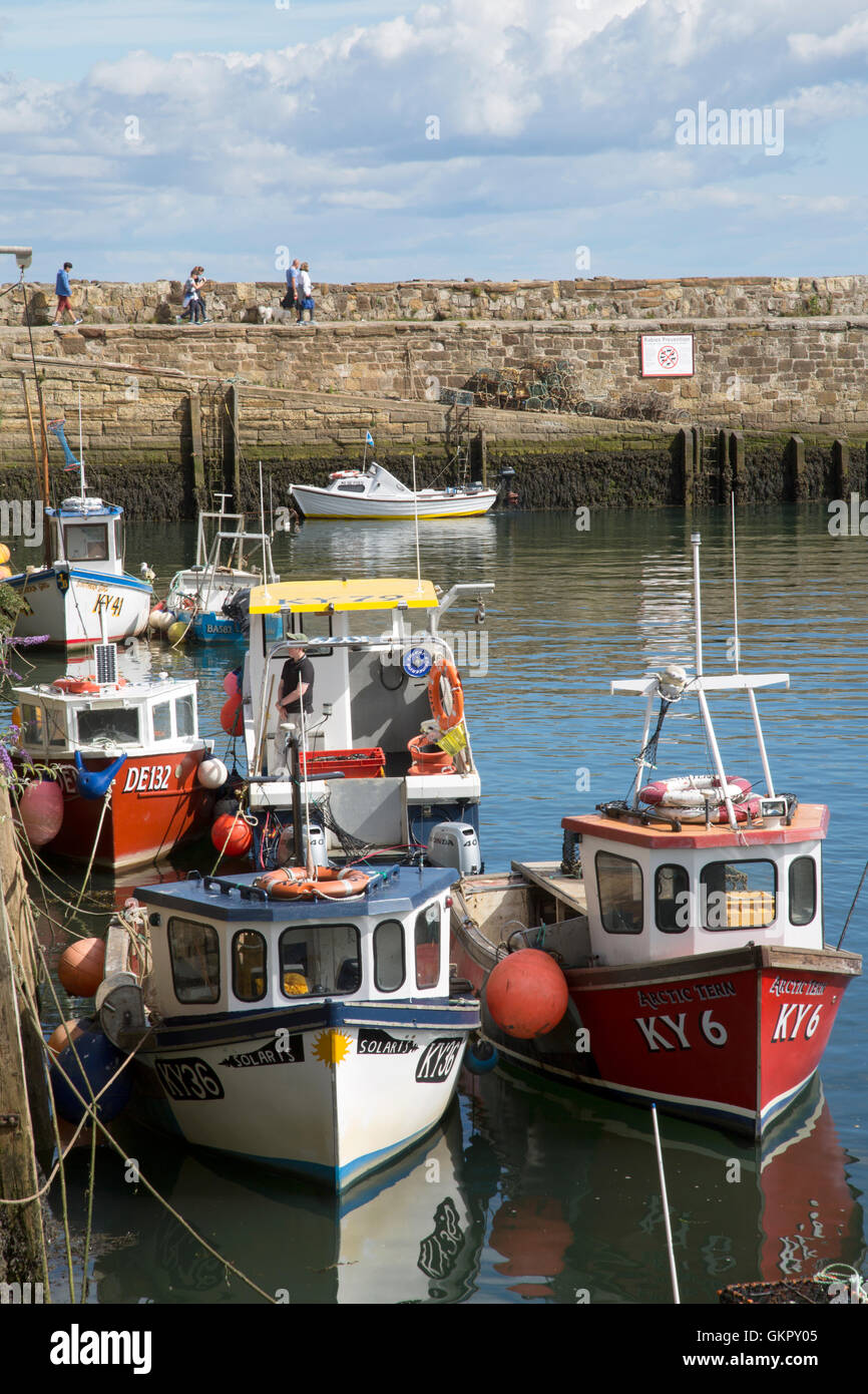 Fischerboote im Hafen; St Andrews; Schottland Stockfoto