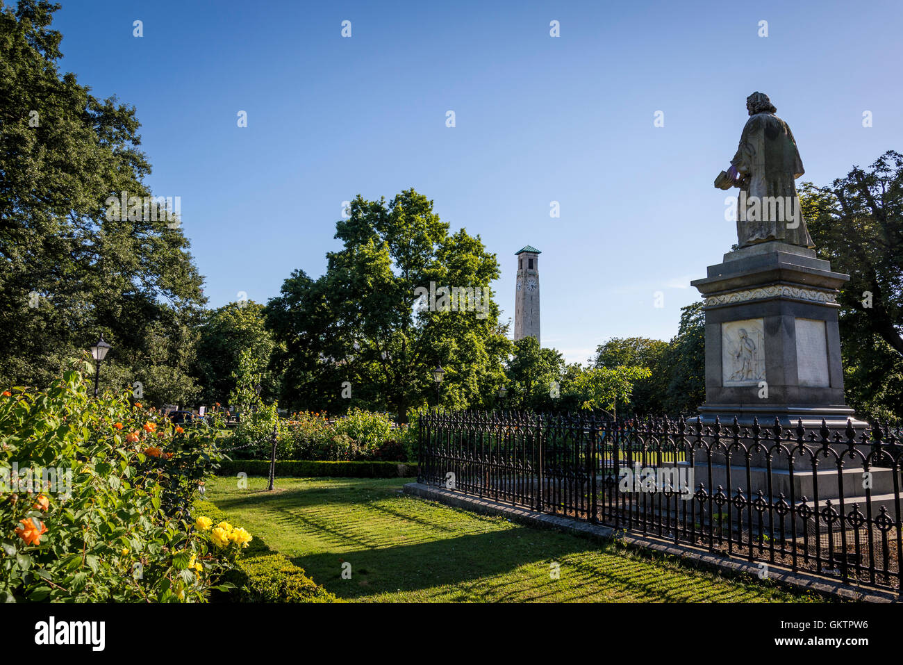 Isaac Watts Denkmal, Andrews East Park und Uhrturm, Southampton, Hampshire, England, Vereinigtes Königreich Stockfoto