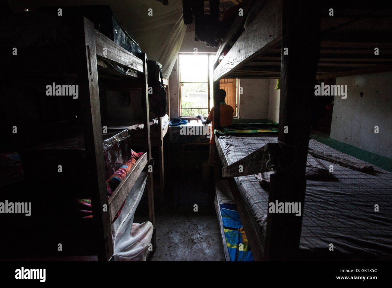 Schlafräume an einer Schule in Kasese, Uganda, Afrika Stockfoto