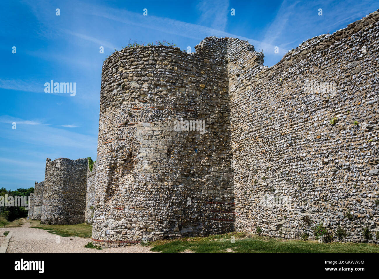 Portchester Castle, D-förmigen Türme sind typisch für 3. Jahrhundert römische Festungen, Hampshire, England, UK Stockfoto