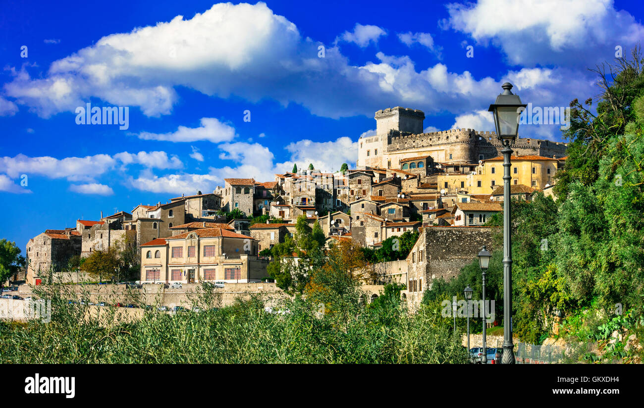 Mittelalterliche Dörfer (Borgo) Italien - Sermoneta, Region Latium Stockfoto