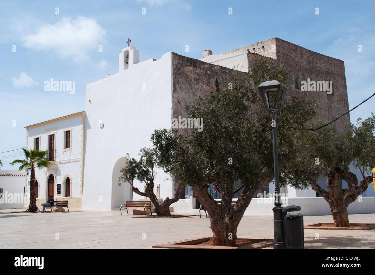 Formentera: die Kirche von Sant Francesc Xavier war ursprünglich eine befestigte Redoute, der Bau begann im Jahre 1726 Stockfoto