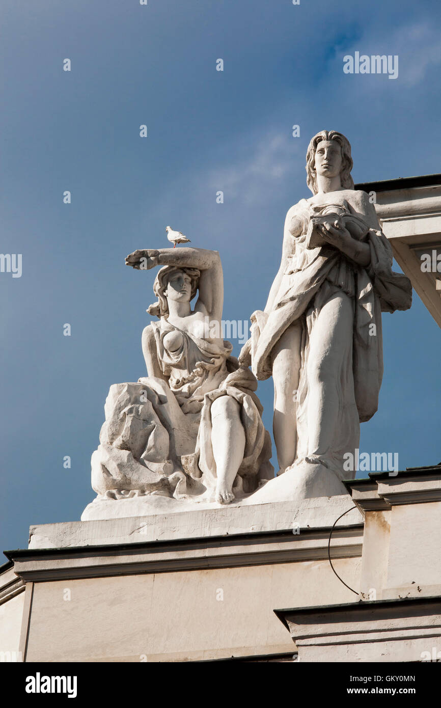 Sofia National Theater, Nahaufnahme von Skulptur, Bulgarien Stockfoto