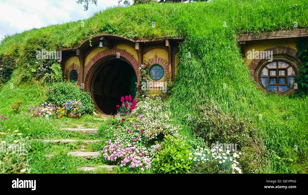 Hobbit höhle -Fotos und -Bildmaterial in hoher Auflösung – Alamy