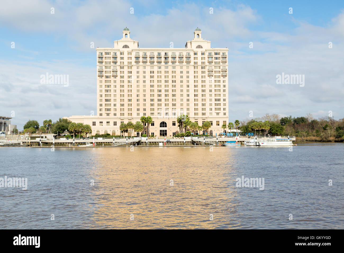 Ein modernes Hotel am Savannah River Stockfoto